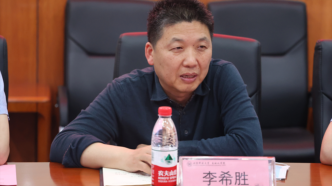 4dc3933bfb56661223704aa84d278d4a.png 2.png