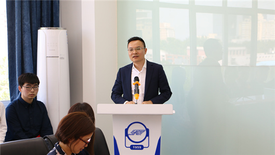 5d7ac5e42569c570b9f801bf61d55fd4.jpg IMG_0983.JPG