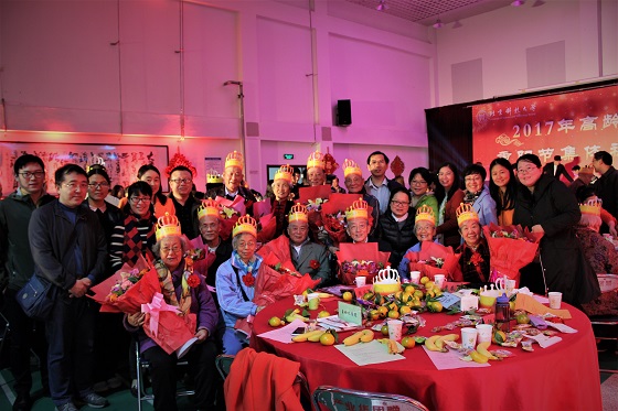 b19b67eb9a9511ff6e8cf5ca11b6143c.jpg 全体老师合影.JPG