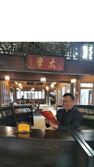 e009f8e373f1ddb11022a79fac0a0b91.png 太学生.png